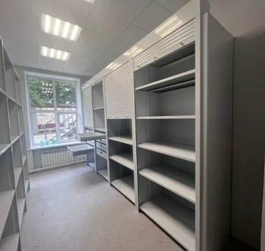 Стеллажи для спецодежды и СИЗ