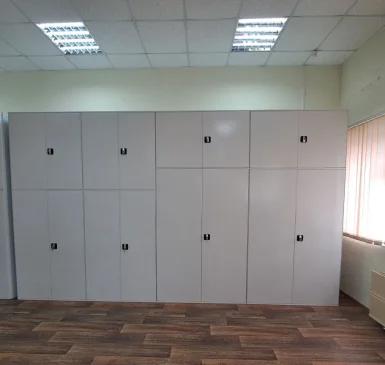 Металлические шкафы для хранения одежды и разноформатных экспонатов